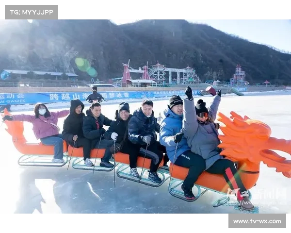 冰上龙舟首现河北赛场，大学生桨频训练挑战平衡